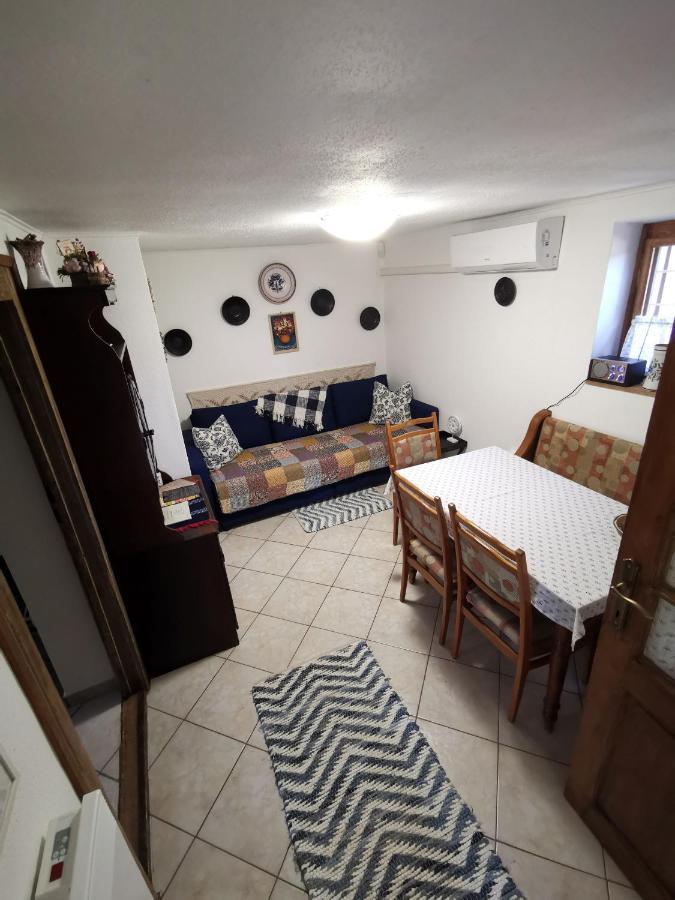 Berko Vendeghaz Apartment Rakoczifalva Bagian luar foto